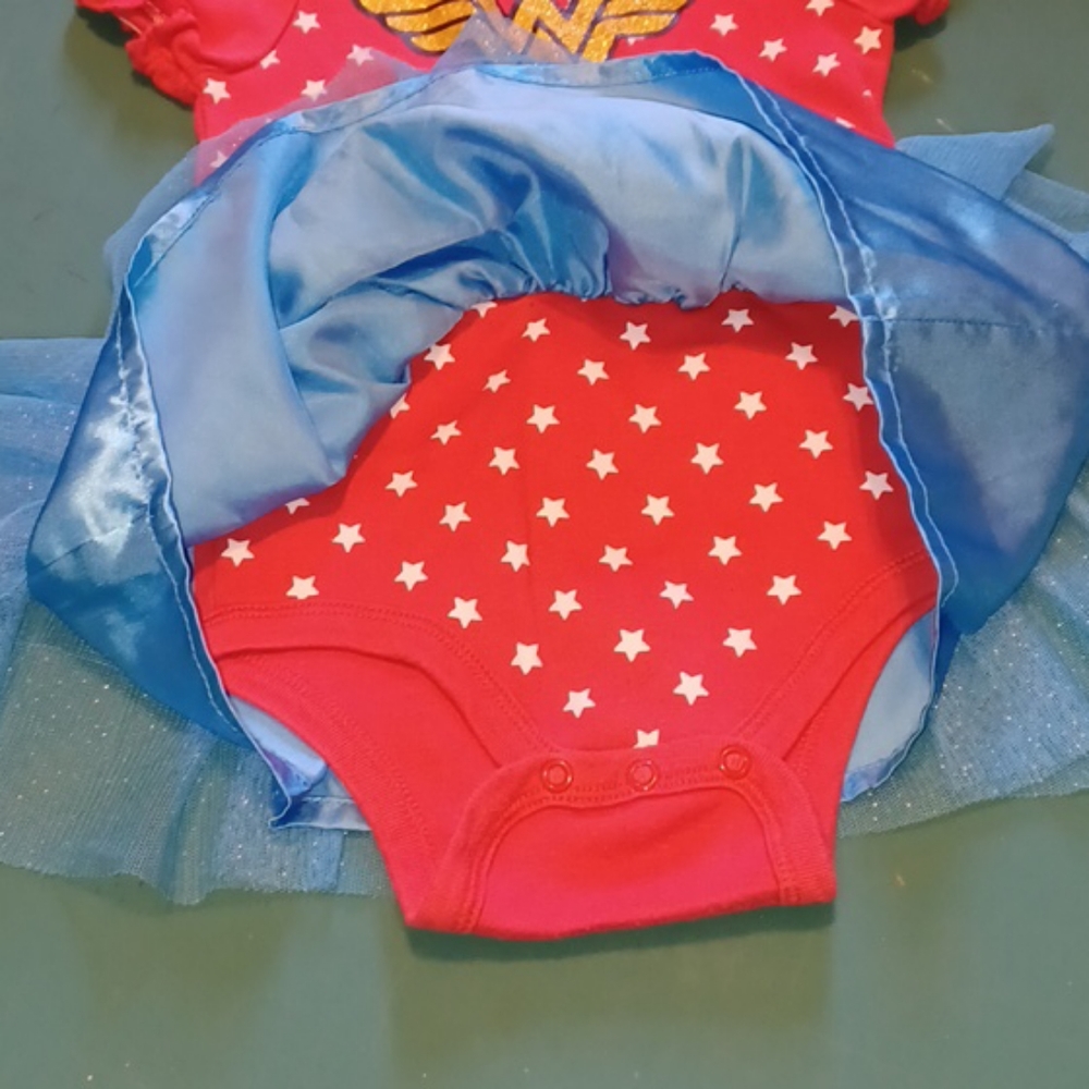 DC Comics Red and Blue Wonder Woman Bodysuit - Picture 4 of 6
